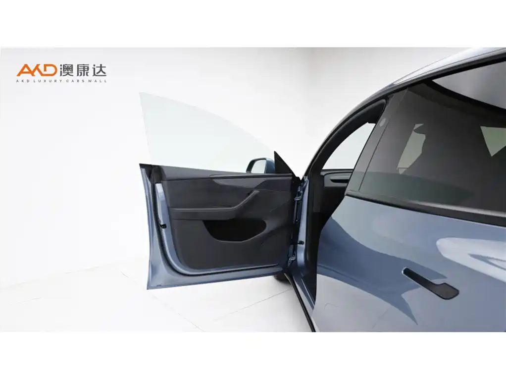 Tesla Model Y L 2025 2025 Facelift Long Range AWD
