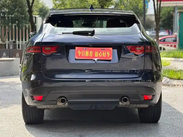 Jaguar F-PACE 2016 2.0T FWD R-Sport Edition — фото 4