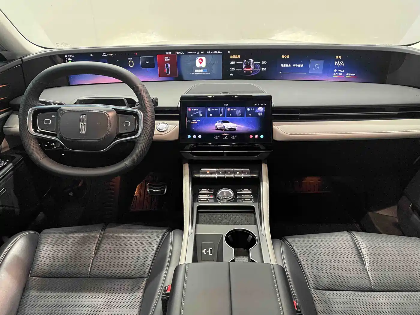 LINCOLN NAVIGATOR