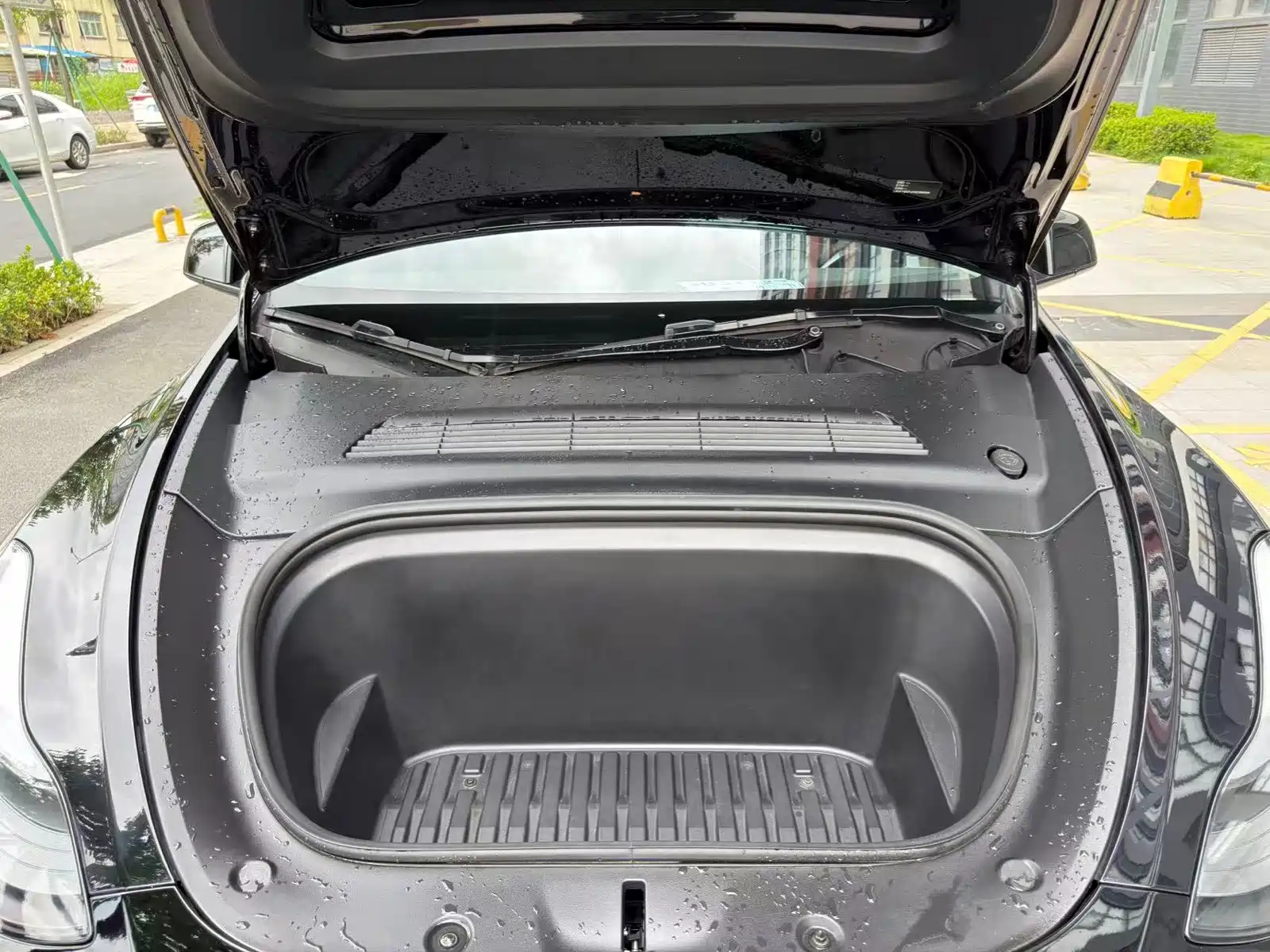 Фото 9 - Tesla Model Y