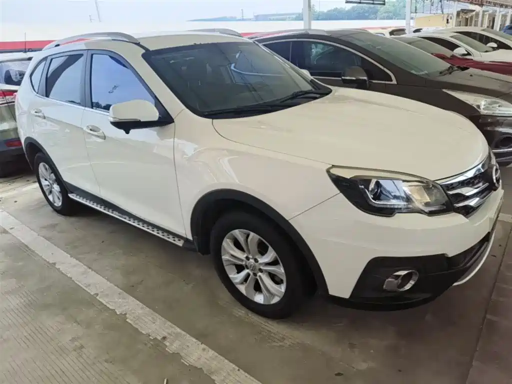 GAC Trumpchi Trumpchi GS5 Super 2015 2.0L Automatic 2WD Comfort Edition фото 4