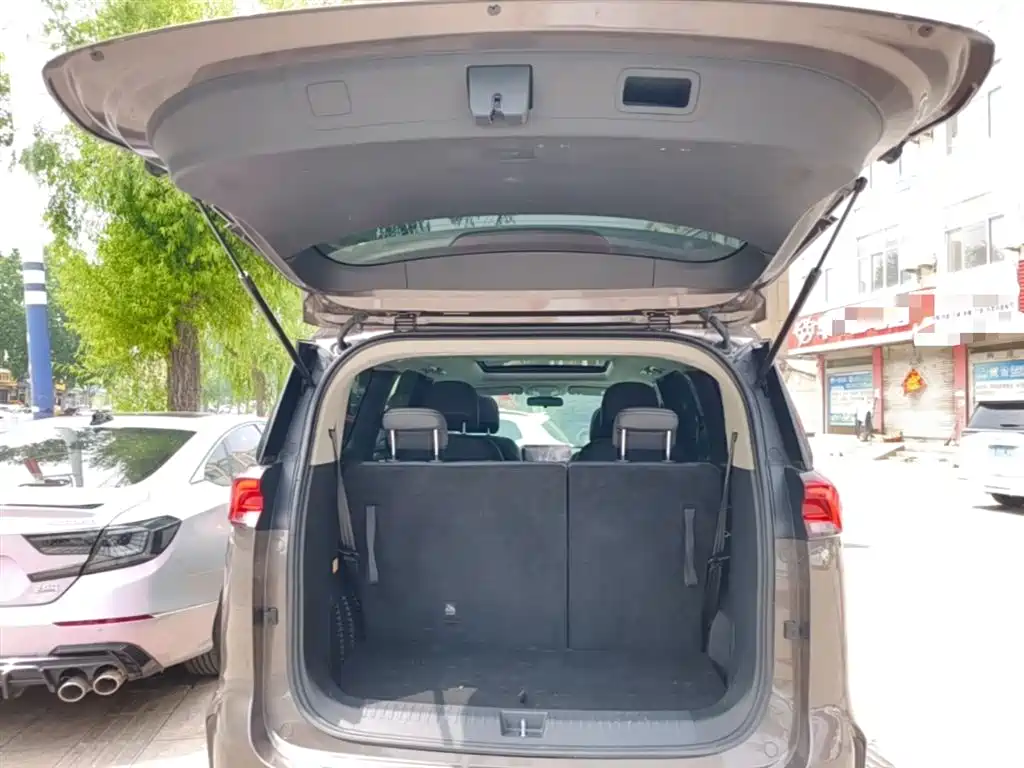 SAIC Maxus Maxus G50 2019 1.5T Automatic Luxury Edition China V фото 19