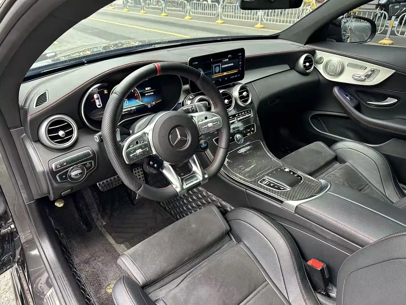 MERCEDES-BENZ C-CLASS AMG