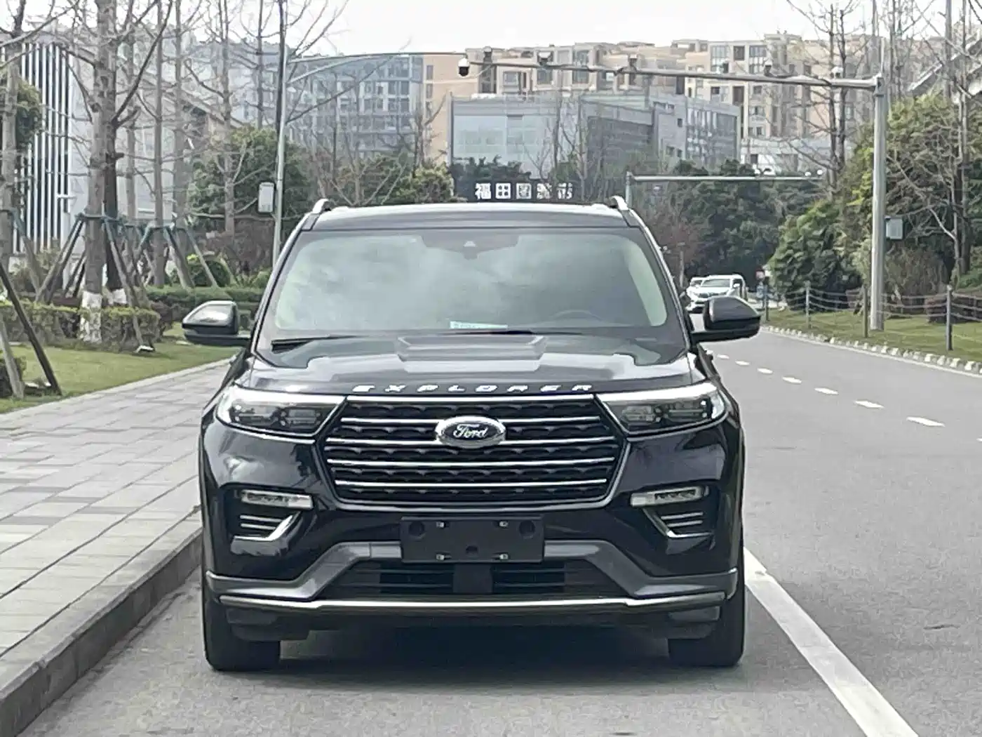 FORD EXPLORER