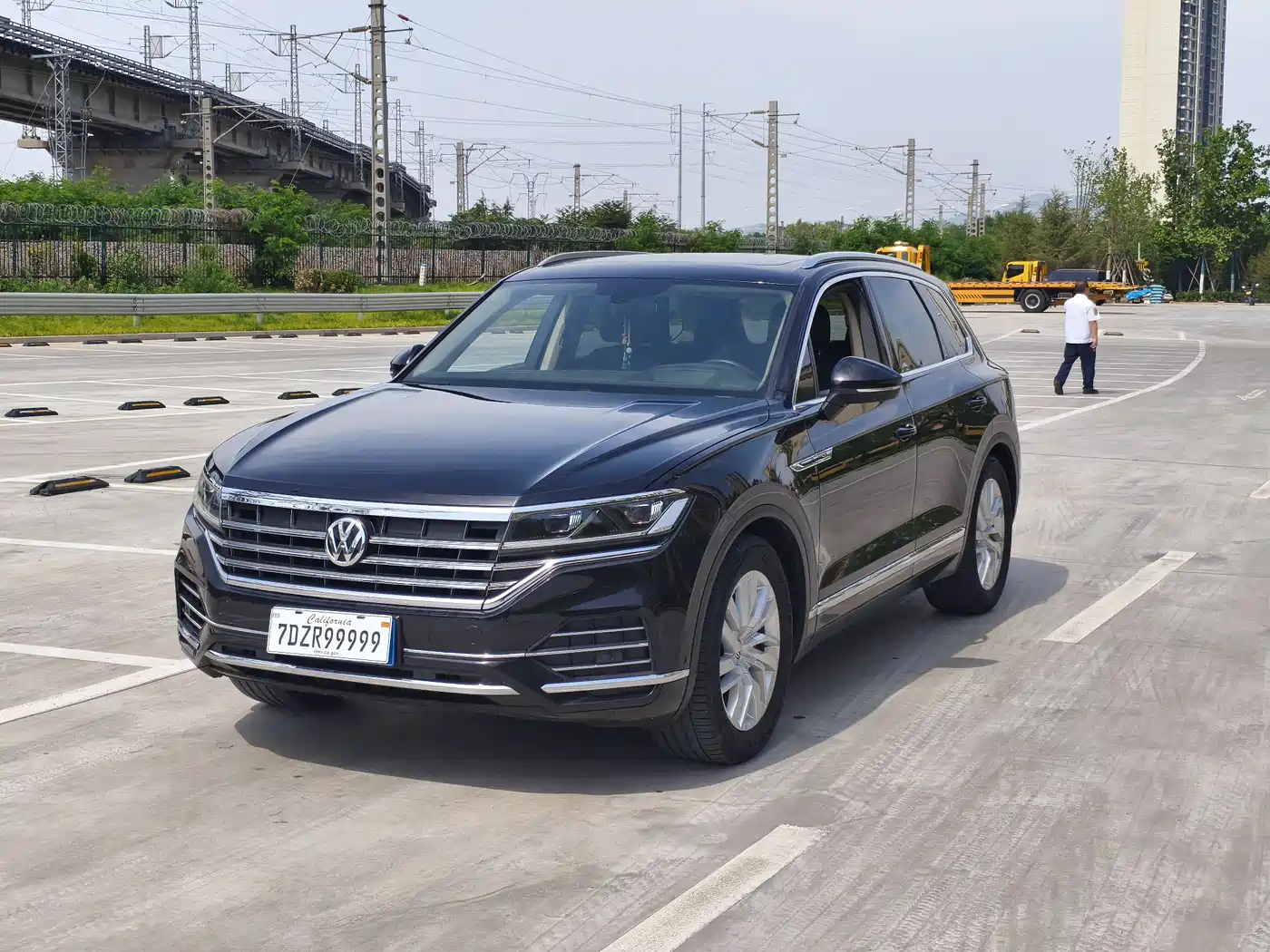 Volkswagen Touareg 2019 2.0TSI Sharp Wing Edition China VI