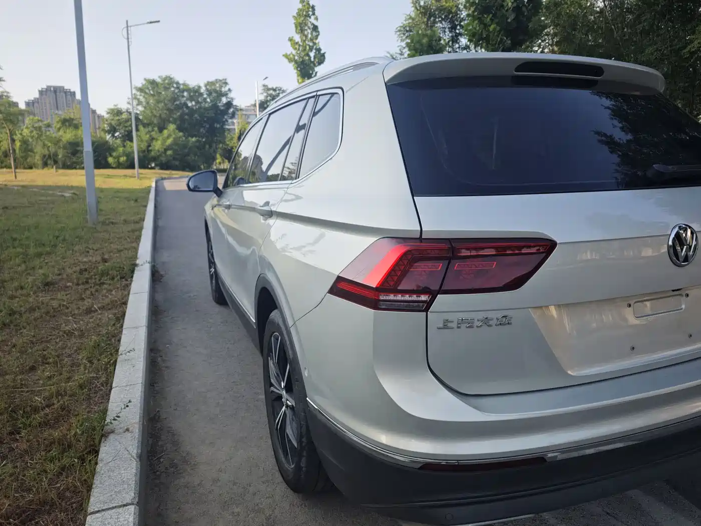 Фото 5 - Volkswagen Tiguan L