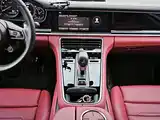 Photo 12 - Porsche Panamera New Energy