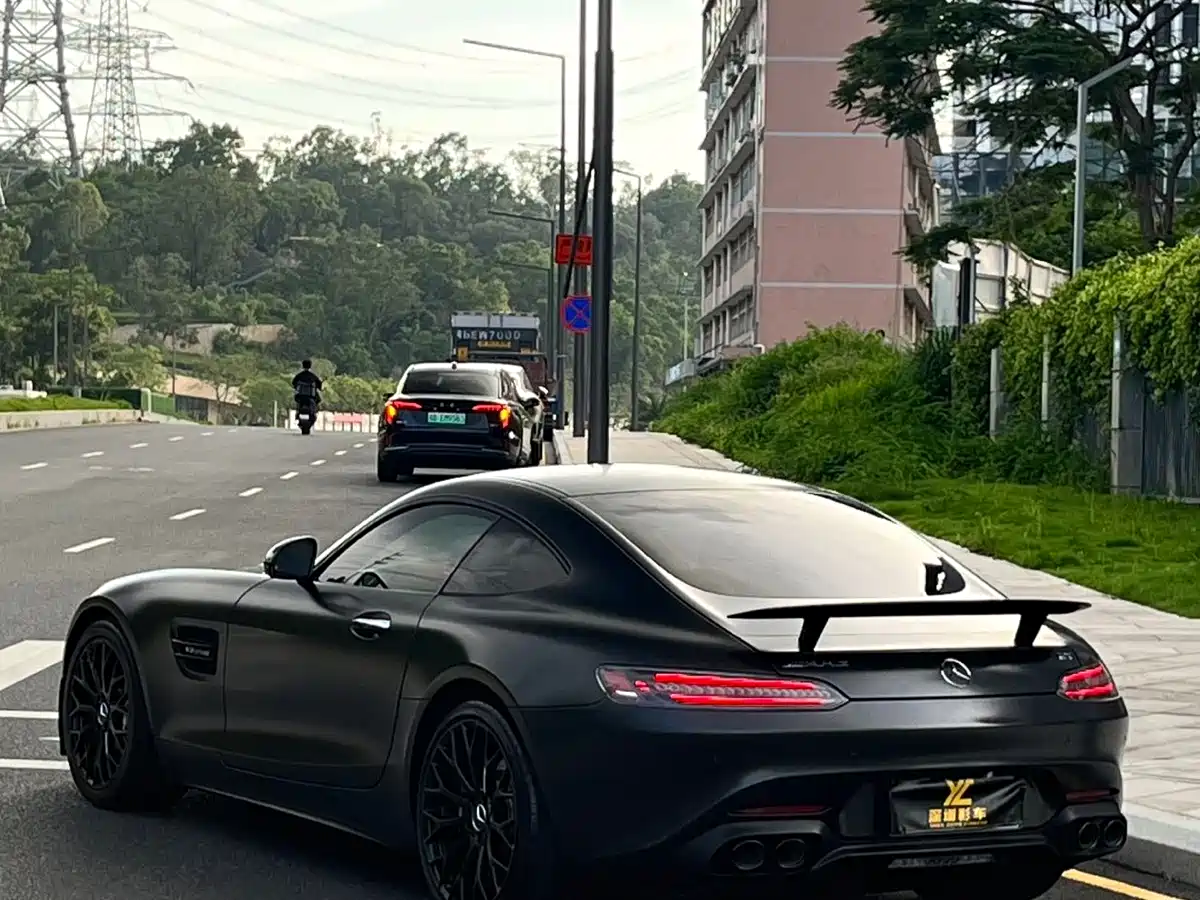 MERCEDES-BENZ AMG GT