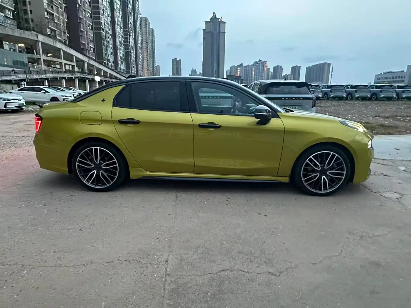 Lynk & Co 03 2020 03+ 2.0TD Auto Wind Master Edition фото 4