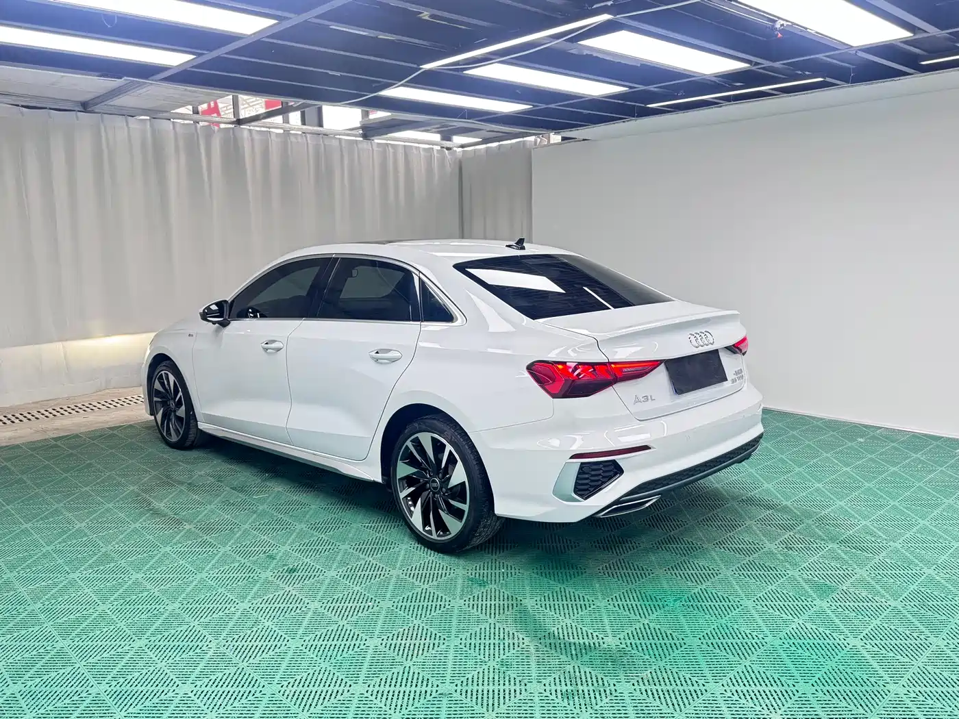 Audi A3 2023 A3L Limousine 35 TFSI Fashion Sport фото 4