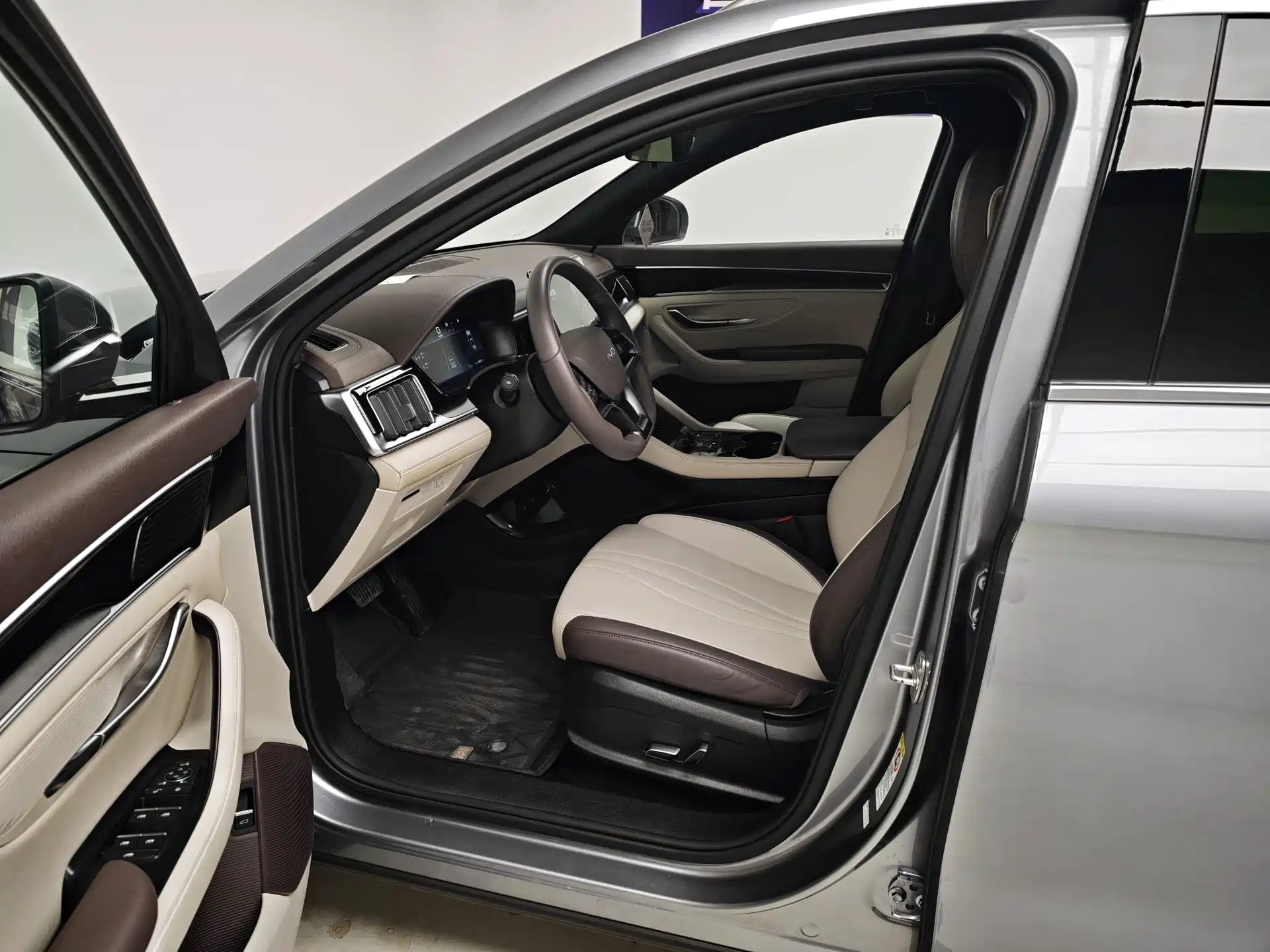 Photo 15 - BYD Song PLUS PHEV