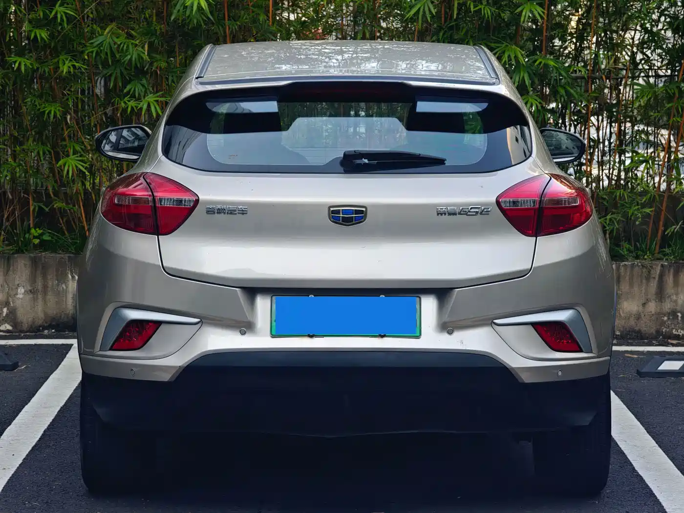 Geely Emgrand GSe 2018 2018 Leading Style