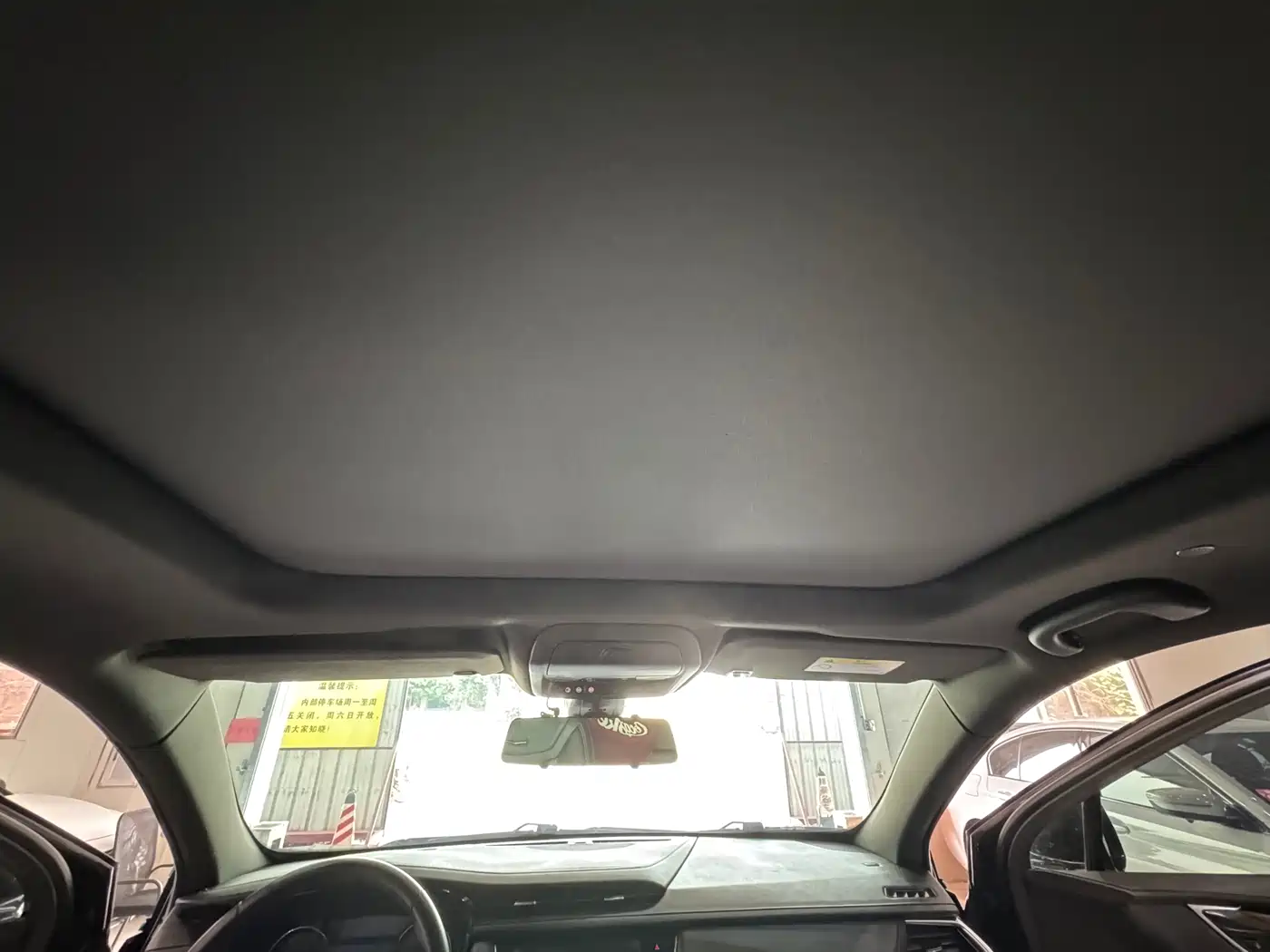 Cadillac XT5 2022 2.0T 2WD Luxury фото 33