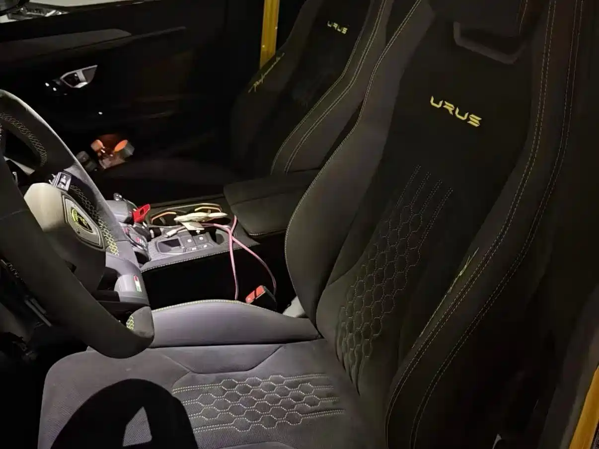 Lamborghini Urus 2022 4.0T V8 Performante фото 6