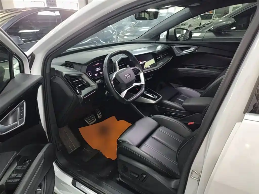 Audi Q4 e-tron 2024 40 e-tron Pioneer Edition фото 16
