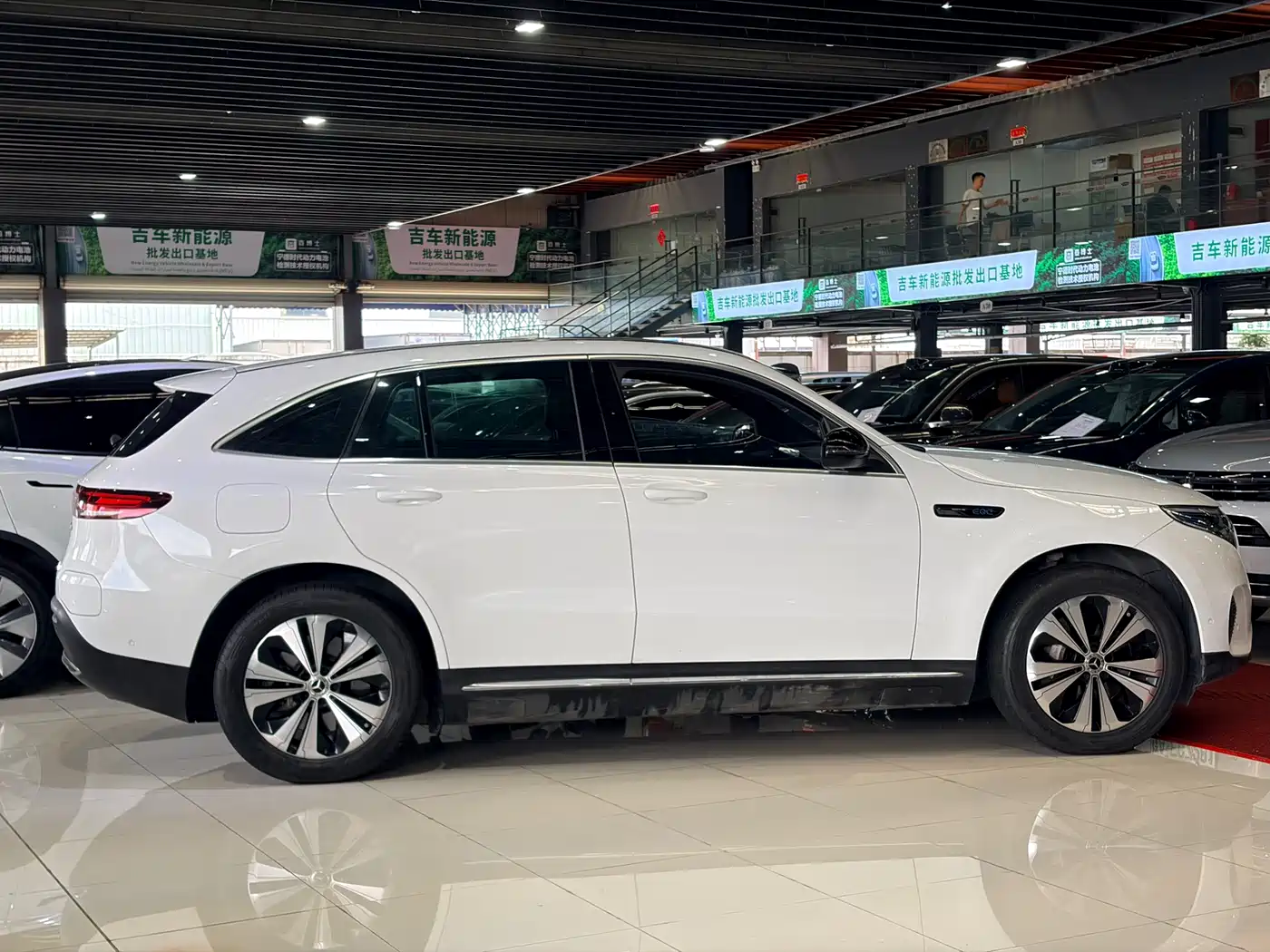 Mercedes-Benz EQC 2021 EQC 350 4MATIC фото 9
