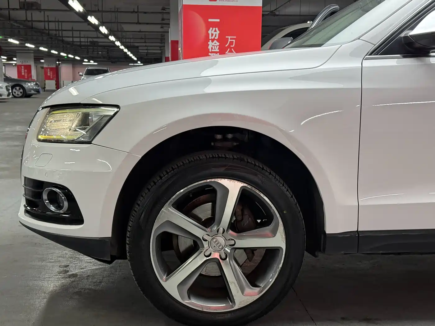 Audi Q5 2015 40 TFSI Technology фото 24