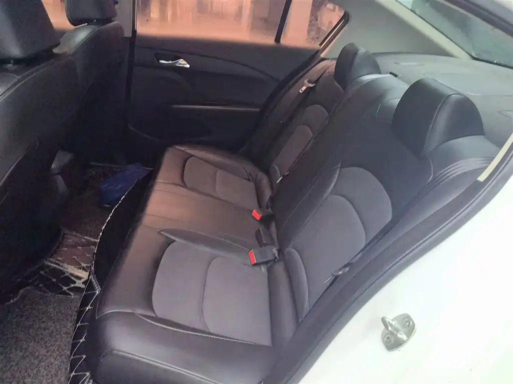 Chevrolet Cavalier 2019 320 Automatic Joy Edition фото 13
