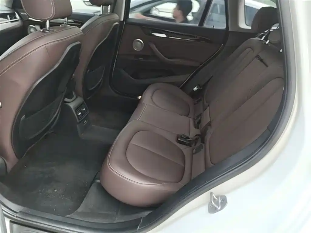 BMW X1 2021 sDrive20Li Exclusive фото 17