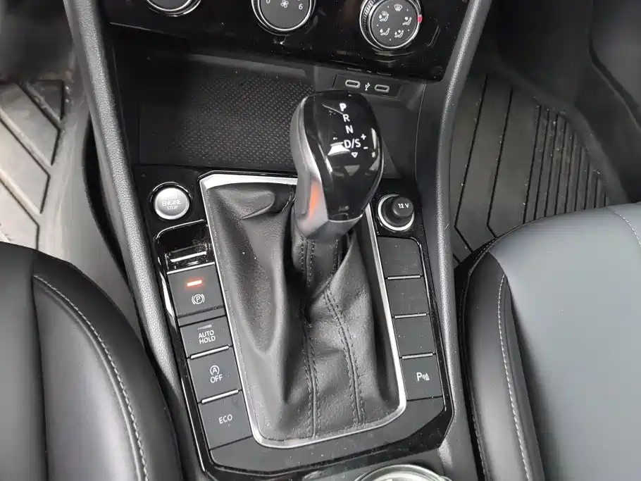 Volkswagen Sagitar 2026 2026 Model 30 Million Special Selection 300TSI DSG Surpass Edition