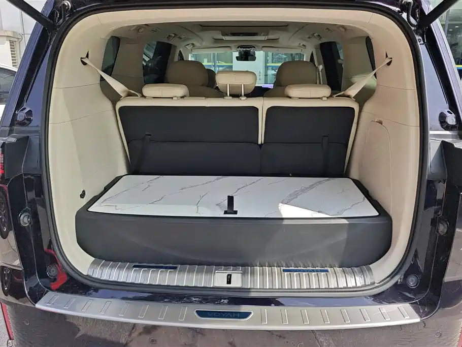 Voyah Auto Voyah Dreamer 2024 PHEV Extended Range Flagship Edition фото 4