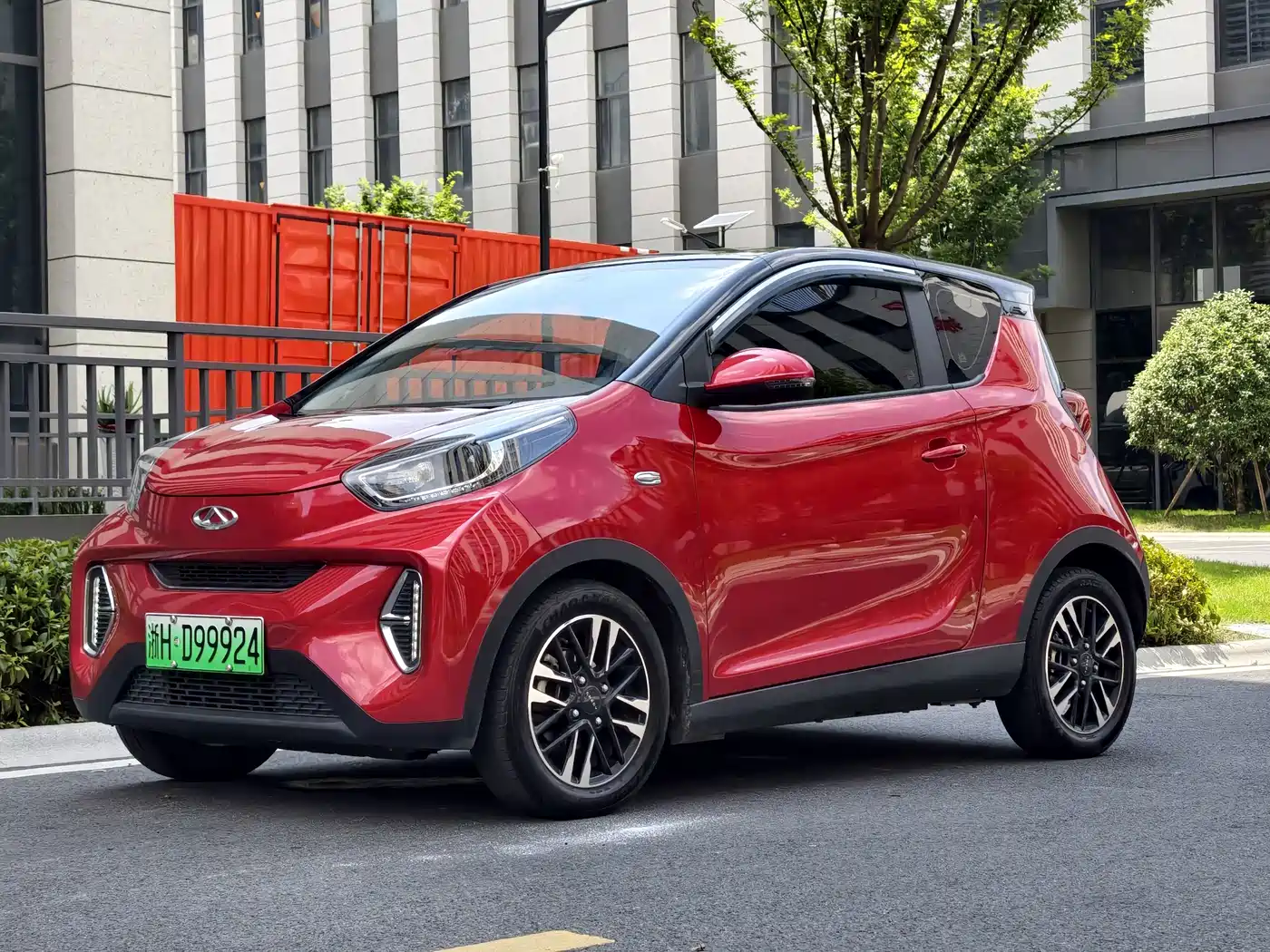 QQ New Energy Little Ant 2022 Sweet Pink Edition Half Sugar Version LFP Lithium 30kW 301km