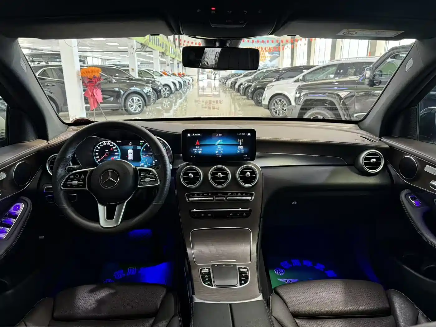 Mercedes-Benz GLC 2020 Facelift GLC 260 L 4MATIC Luxury фото 9