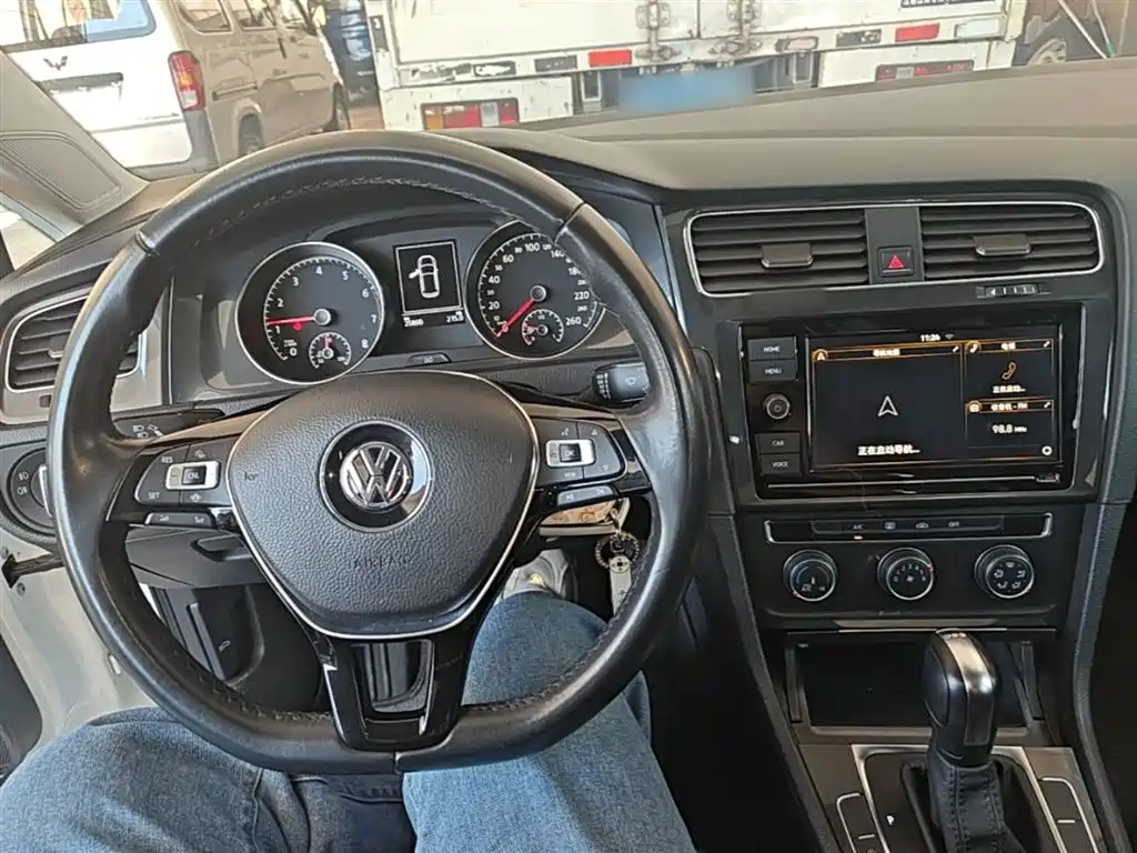 Volkswagen Golf 2019 200TSI DSG Comfort Progressive China VI фото 10