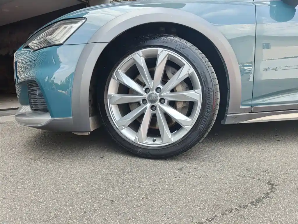 Audi A6 (Import) 2020 allroad quattro Explorer 55 TFSI Premium Off-Road фото 6