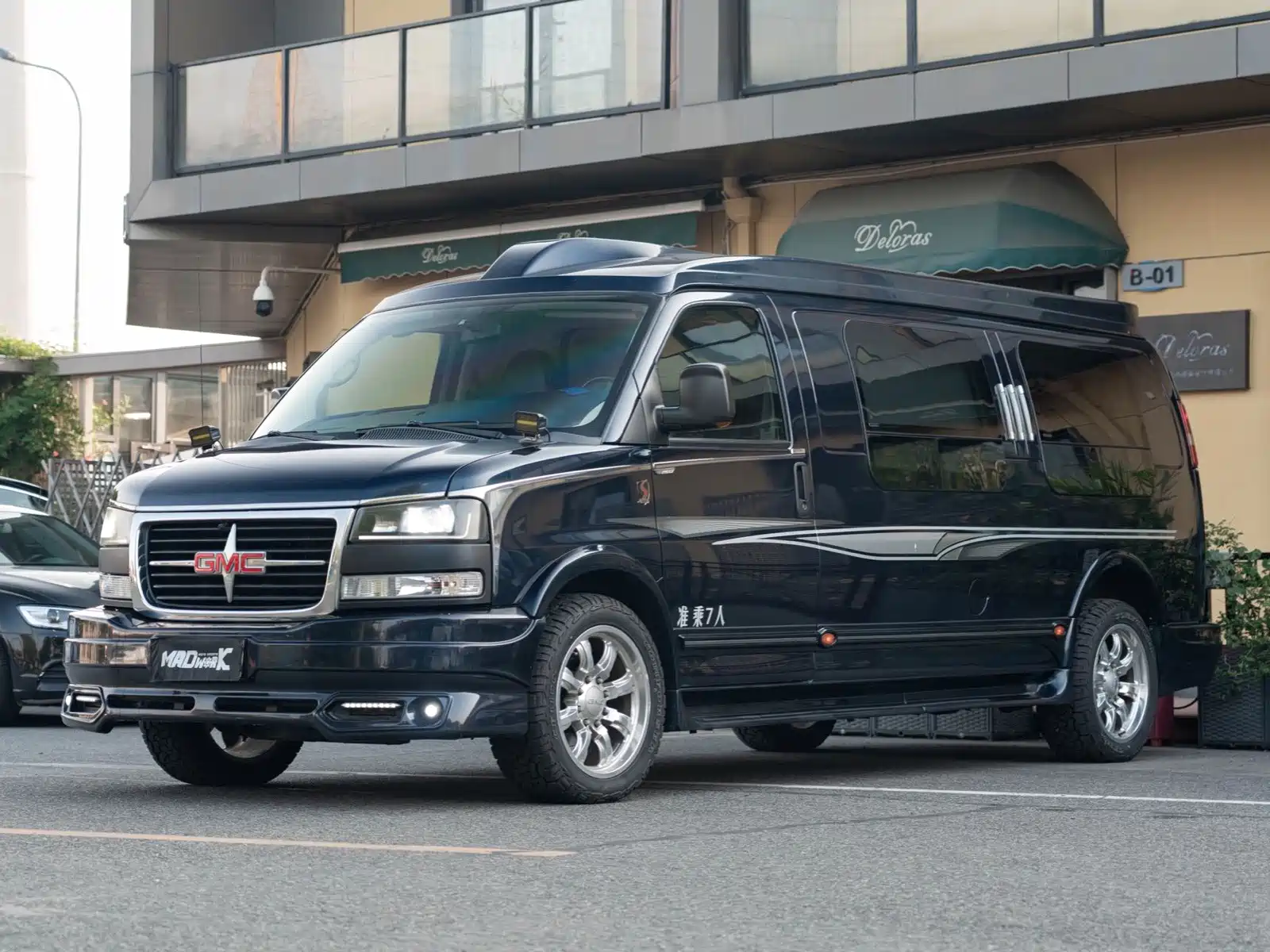 Photo 1 - GMC Savana