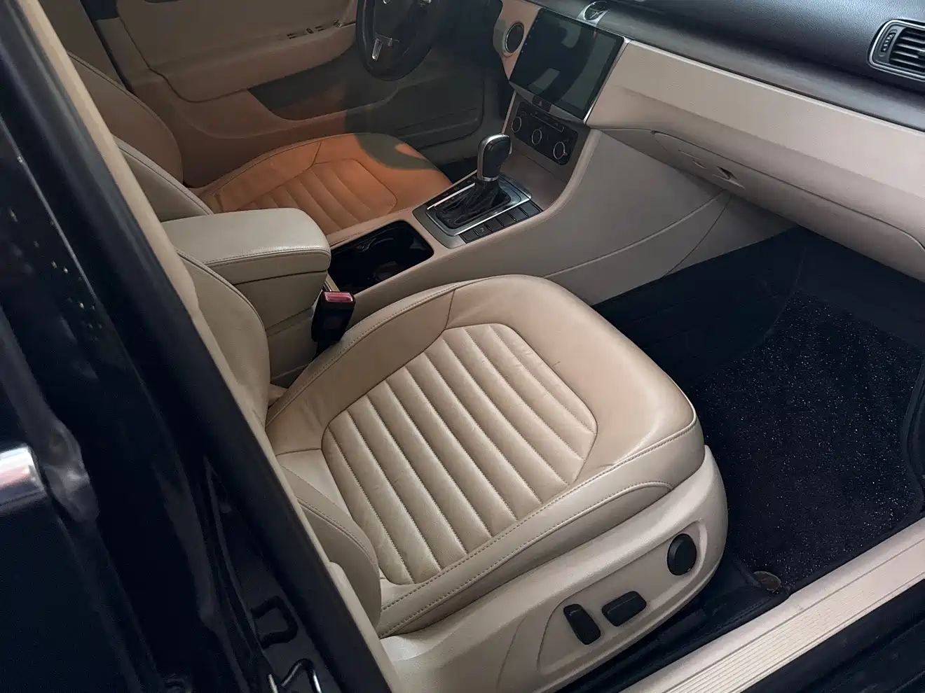 Volkswagen Magotan 2013 1.8TSI Leading фото 4