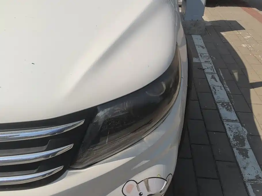 Dongfeng Fengxing Jingyi X5 2017 2016 1.6L Manual Luxury