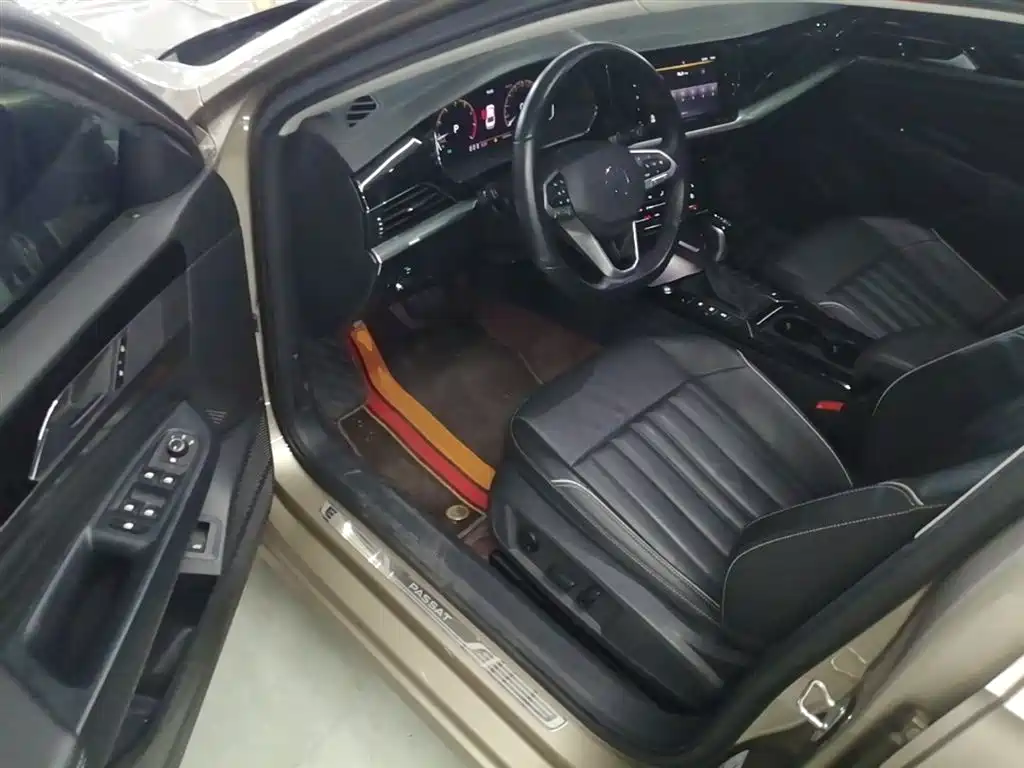 Volkswagen Passat 2022 330TSI Starlight Elite Edition фото 16