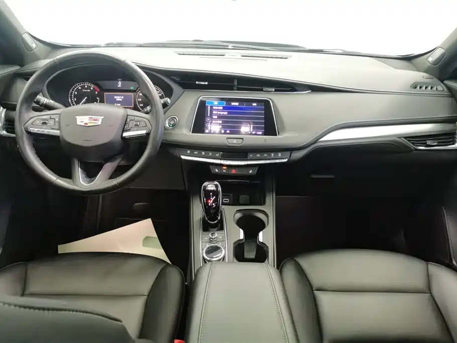 Cadillac XT4 2021 28T FWD Premium Edition фото 12