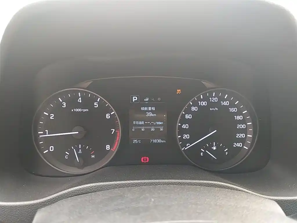 Hyundai Elantra 2016 Model 1.6L Automatic Smart Elite фото 12
