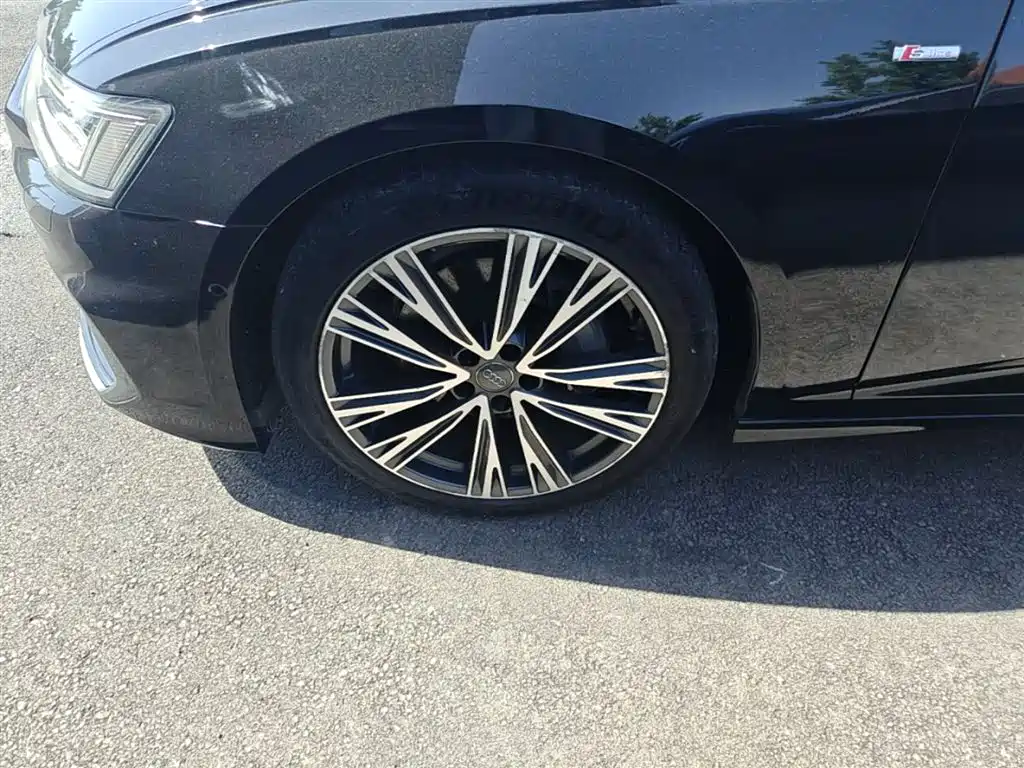Audi A6L 2019 45 TFSI quattro Premium Dynamic фото 23