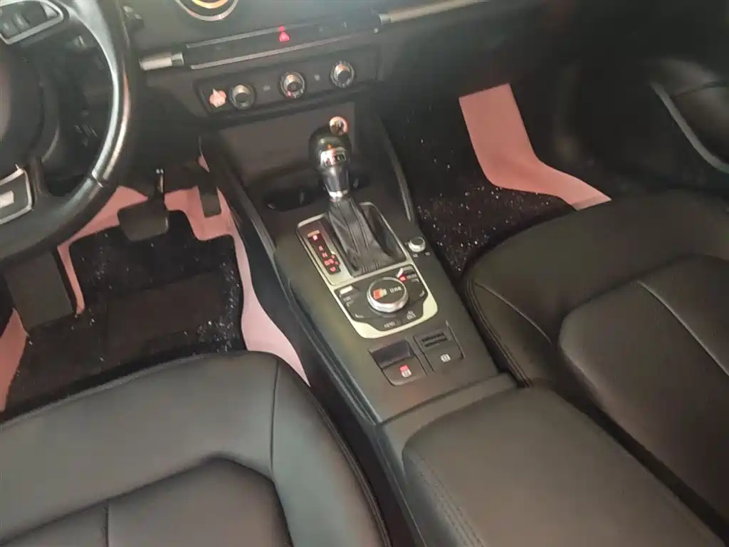 Audi A3 2016 Limousine 35 TFSI Progressive фото 14