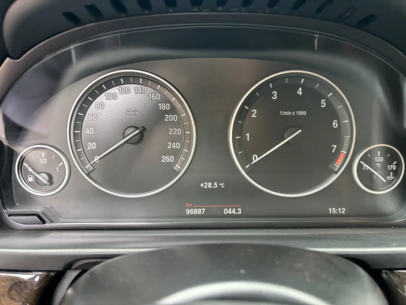 BMW 5 Series 2017 525Li Leading Edition фото 13