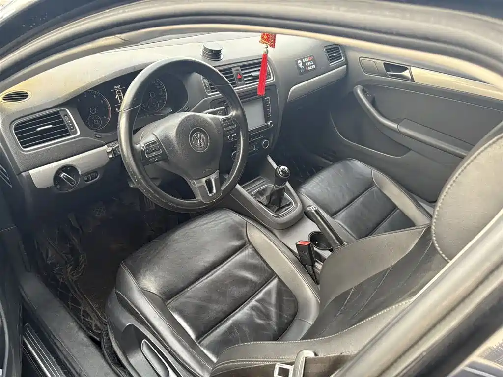Volkswagen Sagitar 2014 1.4TSI Manual Luxury фото 4