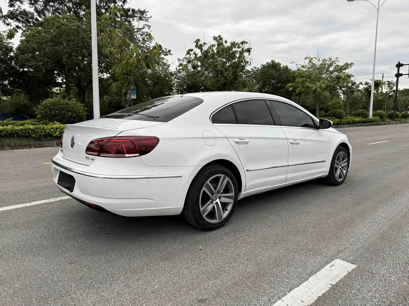 Volkswagen FAW-Volkswagen CC 2013 1.8TSI Luxury фото 7