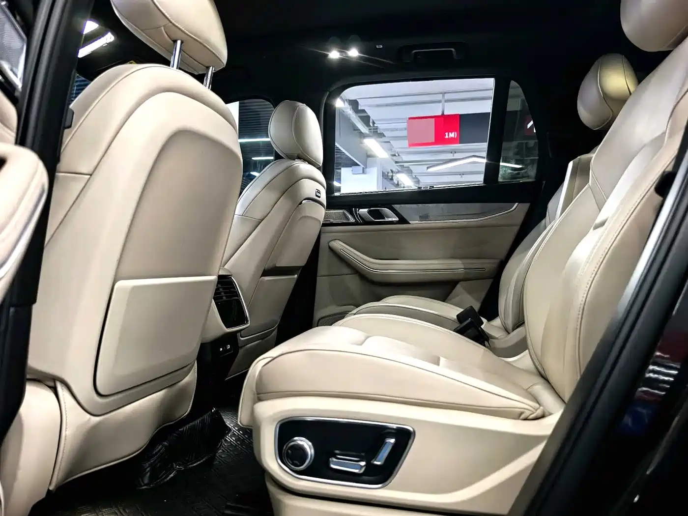 Lynk & Co 09 EM-P 2024 2.0TD EM-P AWD HALO 6-Seater фото 7