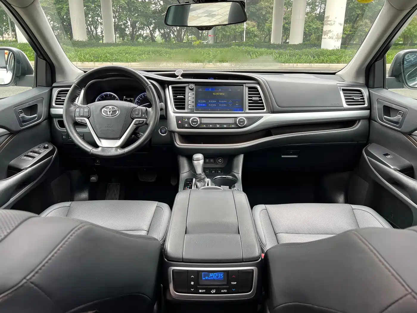 Toyota Highlander 2018 2.0T 4WD Luxury 7-seater China VI фото 14