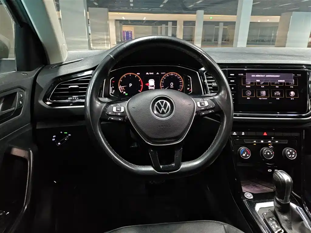 Volkswagen T-ROC 2021 280TSI DSG 2WD Comfort Connected фото 11