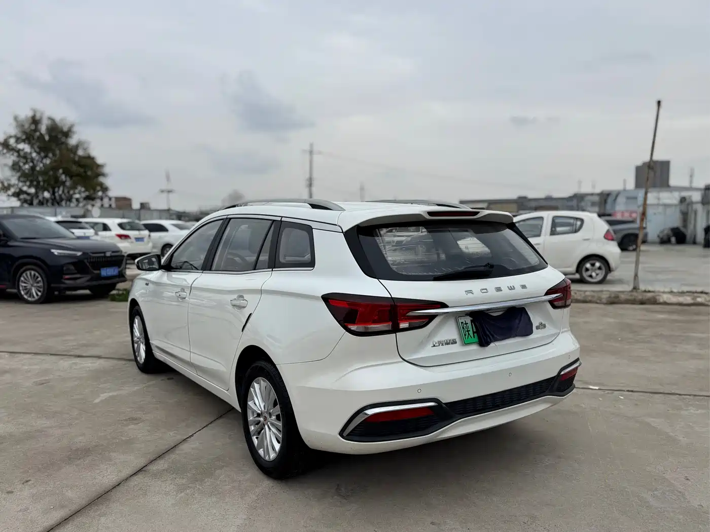 ROEWE EI5