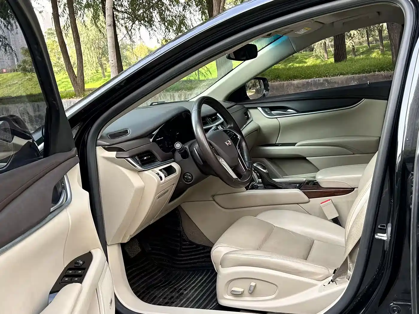 Cadillac XTS 2016 28T Technology фото 7