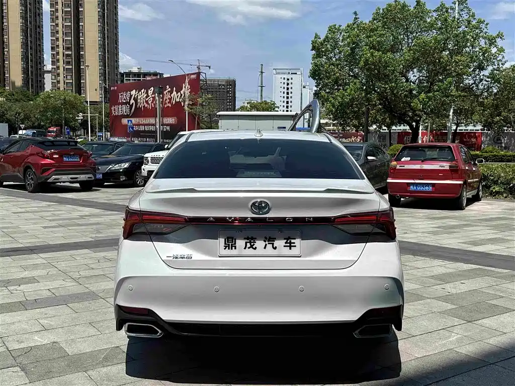 TOYOTA ASIAN DRAGON
