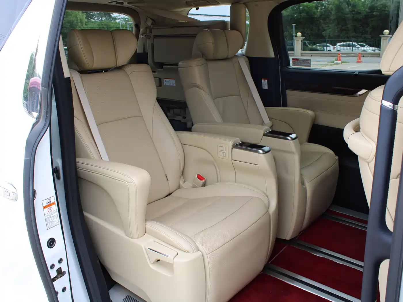 Toyota Alphard 2015 3.5L Luxury Edition фото 12