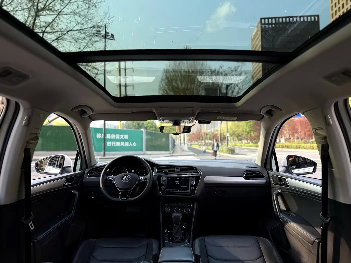 Volkswagen Tiguan L 2018 330TSI Automatic 2WD Luxury Edition фото 10
