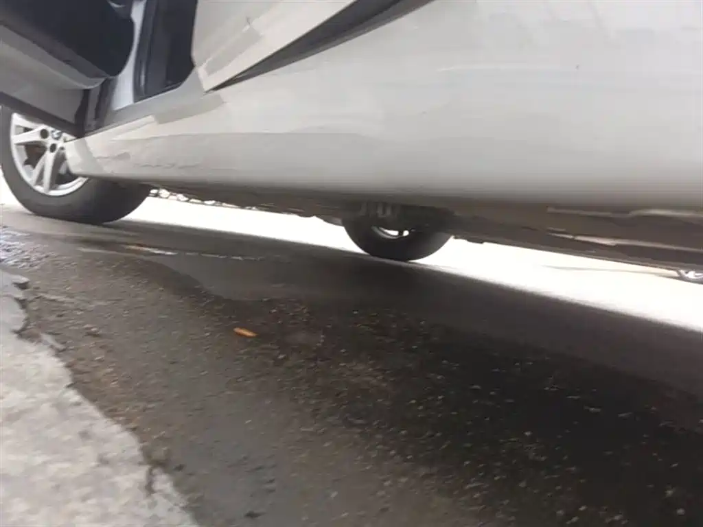 BMW 2 Series Touring 2016 218i Leading фото 22