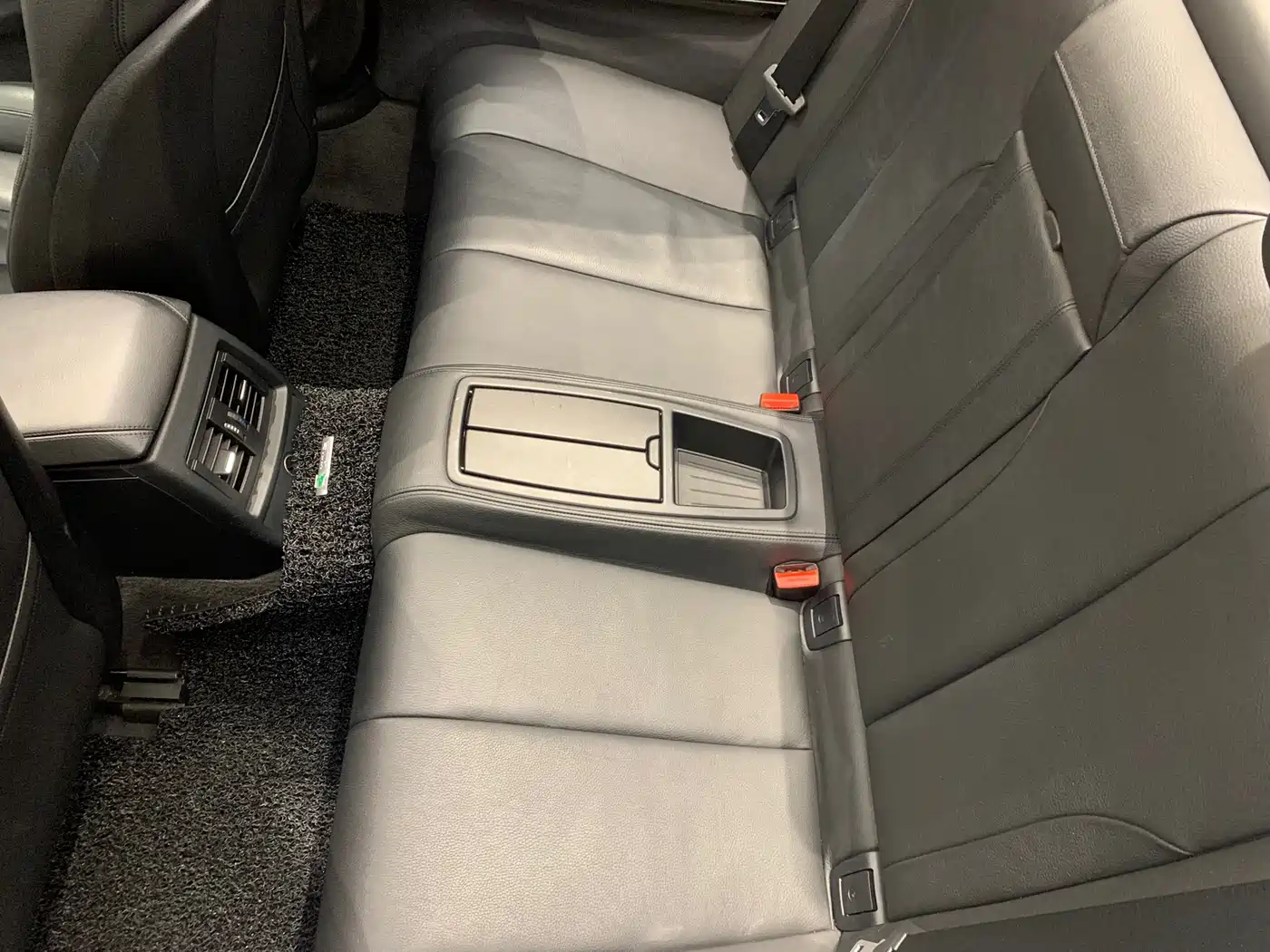BMW 4 Series 2014 420i Convertible Luxury Design Package фото 15
